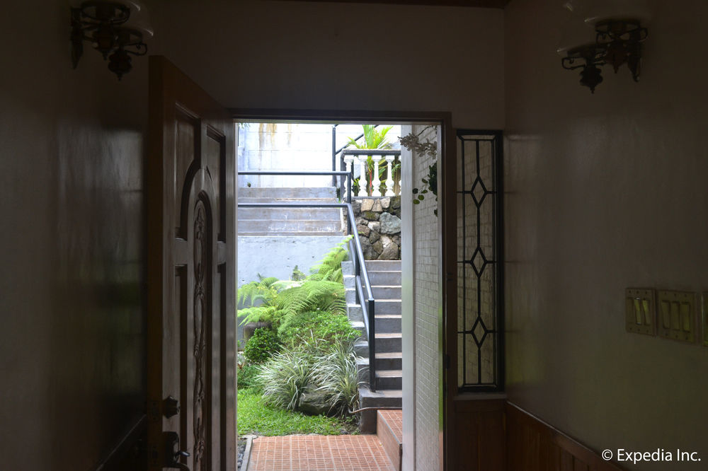 Chateau Beatrice Tagaytay City Exterior foto